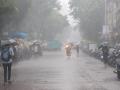 BMC issues heavy rainfall warning for Mumbai and suburbs - Hindi News | BMC issues heavy rainfall warning for Mumbai and suburbs | Latest maharashtra News at Lokmattimes.com