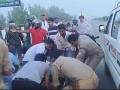 Uttar Pradesh: One Kanwar Pilgrim Dies, Another Injured As Speeding Bike Hits Sleeping Devotees in Muzaffarnagar - Hindi News | Uttar Pradesh: One Kanwar Pilgrim Dies, Another Injured As Speeding Bike Hits Sleeping Devotees in Muzaffarnagar | Latest national News at Lokmattimes.com