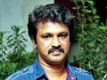 Actor Cheran suffers head injury while shooting, receives eight stitches - Hindi News | Actor Cheran suffers head injury while shooting, receives eight stitches | Latest entertainment News at Lokmattimes.com