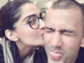 Sonam Kapoor pens a beautiful note for Anand Ahuja on their second anniversary - Hindi News | Sonam Kapoor pens a beautiful note for Anand Ahuja on their second anniversary | Latest entertainment News at Lokmattimes.com