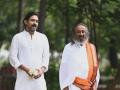 "I Got Closer to Myself": Vikrant Massey on His Transformative Time with Gurudev Sri Sri Ravi Shankar for 'White' - Hindi News | "I Got Closer to Myself": Vikrant Massey on His Transformative Time with Gurudev Sri Sri Ravi Shankar for 'White' | Latest entertainment News at Lokmattimes.com