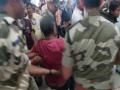 Watch: Protest erupts at Pune airport as passengers endure 10-hour delay, 3 detained by CISF - Hindi News | Watch: Protest erupts at Pune airport as passengers endure 10-hour delay, 3 detained by CISF | Latest maharashtra News at Lokmattimes.com