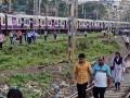 Mumbai Local Train Update: Harbour Line Services Disrupted Due to Technical Snag - Hindi News | Mumbai Local Train Update: Harbour Line Services Disrupted Due to Technical Snag | Latest mumbai News at Lokmattimes.com
