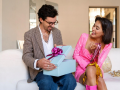 How Intentional Gifting Can Deepen Emotional Connection With Your Partner - Hindi News | How Intentional Gifting Can Deepen Emotional Connection With Your Partner | Latest lifestyle News at Lokmattimes.com