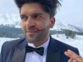 Guru Randhawa suffers nose bleeding while while shooting for a new video song - Hindi News | Guru Randhawa suffers nose bleeding while while shooting for a new video song | Latest entertainment News at Lokmattimes.com