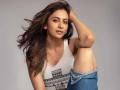 News channels to issue apology for linking Rakul Preet in Sushant's death coverage - Hindi News | News channels to issue apology for linking Rakul Preet in Sushant's death coverage | Latest entertainment News at Lokmattimes.com