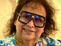 Bappi Lahiri cremated in Mumbai, celebs bid tearful good-bye to Disco King - Hindi News | Bappi Lahiri cremated in Mumbai, celebs bid tearful good-bye to Disco King | Latest entertainment News at Lokmattimes.com