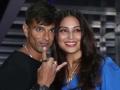 Bipasha Basu, Karan Singh Grover expecting their first child after 6 years of marriage? - Hindi News | Bipasha Basu, Karan Singh Grover expecting their first child after 6 years of marriage? | Latest entertainment News at Lokmattimes.com