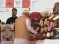 PM Narendra Modi Pays Tribute to Chhatrapati Shivaji Maharaj in Nashik (Watch Video) - Hindi News | PM Narendra Modi Pays Tribute to Chhatrapati Shivaji Maharaj in Nashik (Watch Video) | Latest nashik News at Lokmattimes.com