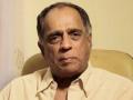 Pahlaj Nihalani to sue eatery after he vomits blood due to food poisoning - Hindi News | Pahlaj Nihalani to sue eatery after he vomits blood due to food poisoning | Latest entertainment News at Lokmattimes.com