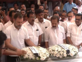 PP Madhavan Passes Away: Sonia Gandhi’s Long-Time Personal Secretary Dies; Rahul Gandhi Pays Last Respects - Hindi News | PP Madhavan Passes Away: Sonia Gandhi’s Long-Time Personal Secretary Dies; Rahul Gandhi Pays Last Respects | Latest national News at Lokmattimes.com