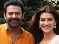 Is Kriti Sanon dating her Adipurush co-star Prabhas? - Hindi News | Is Kriti Sanon dating her Adipurush co-star Prabhas? | Latest entertainment News at Lokmattimes.com