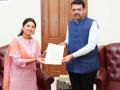 Marathi Actress Prajakta Mali Meets Chief Minister Fadnavis, Demands Action Against BJP MLA Suresh Dhas' Remarks - Hindi News | Marathi Actress Prajakta Mali Meets Chief Minister Fadnavis, Demands Action Against BJP MLA Suresh Dhas' Remarks | Latest maharashtra News at Lokmattimes.com