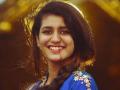 Watch: Priya Prakash Varrier suffers a fall while shooting a song sequence - Hindi News | Watch: Priya Prakash Varrier suffers a fall while shooting a song sequence | Latest entertainment News at Lokmattimes.com
