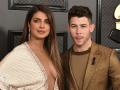 Priyanka Chopra, Nick Jonas set up fundraiser for COVID 19 relief in India - Hindi News | Priyanka Chopra, Nick Jonas set up fundraiser for COVID 19 relief in India | Latest entertainment News at Lokmattimes.com