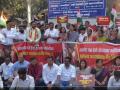 Pune Bus Rape Case: NCP (SP) Workers Hold Protest At Swargate Bus Stand; Seek Death Penalty for Accused (Watch Video) - Hindi News | Pune Bus Rape Case: NCP (SP) Workers Hold Protest At Swargate Bus Stand; Seek Death Penalty for Accused (Watch Video) | Latest pune News at Lokmattimes.com