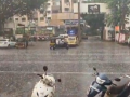 Pune: Rain, Hailstorm Lash Parts of City, Bring Relief From Scorching Heat (VIDEO) - Hindi News | Pune: Rain, Hailstorm Lash Parts of City, Bring Relief From Scorching Heat (VIDEO) | Latest pune News at Lokmattimes.com