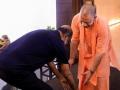 "It is my practice to fall at the feet of yogis or sanyasis": Rajinikanth clarifies touching UP CM’s feet - Hindi News | "It is my practice to fall at the feet of yogis or sanyasis": Rajinikanth clarifies touching UP CM’s feet | Latest entertainment News at Lokmattimes.com