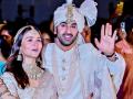 Alia and Ranbir to host a small party for B-town celebs at their Mumbai residence - Hindi News | Alia and Ranbir to host a small party for B-town celebs at their Mumbai residence | Latest entertainment News at Lokmattimes.com