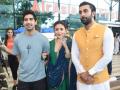 Ranbir Kapoor, Alia stopped by Bajrang Dal activists from entering Ujjain temple; over beef remark - Hindi News | Ranbir Kapoor, Alia stopped by Bajrang Dal activists from entering Ujjain temple; over beef remark | Latest entertainment News at Lokmattimes.com