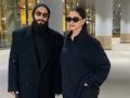 Deepika & Ranveer’s Coordinated Airport Look Has Fans Swooning (Watch Video) - Hindi News | Deepika & Ranveer’s Coordinated Airport Look Has Fans Swooning (Watch Video) | Latest mumbai News at Lokmattimes.com