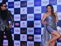 Ranveer fails to match dance steps with Sara Ali Khan on this hit track - Hindi News | Ranveer fails to match dance steps with Sara Ali Khan on this hit track | Latest entertainment News at Lokmattimes.com