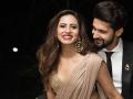 "When He Gives Into Your Madness," Ravie Dubey and Sargun Mehta Are Serving Major Couple Goals in Their Recent Post! - Hindi News | "When He Gives Into Your Madness," Ravie Dubey and Sargun Mehta Are Serving Major Couple Goals in Their Recent Post! | Latest entertainment News at Lokmattimes.com