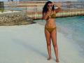 Rhea Kapoor shares a rare bikini photo, boyfriend Karan Boolani reacts - Hindi News | Rhea Kapoor shares a rare bikini photo, boyfriend Karan Boolani reacts | Latest lifestyle News at Lokmattimes.com