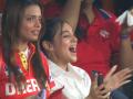 RJ Mahvash, Rumoured Girlfriend of Yuzvendra Chahal, Spotted Cheering for Him During PBKS vs CSK IPL 2025 Match (VIDEO) - Hindi News | RJ Mahvash, Rumoured Girlfriend of Yuzvendra Chahal, Spotted Cheering for Him During PBKS vs CSK IPL 2025 Match (VIDEO) | Latest cricket News at Lokmattimes.com