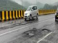 Potholes on newly constructed Versova bridge raise quality concerns - Hindi News | Potholes on newly constructed Versova bridge raise quality concerns | Latest maharashtra News at Lokmattimes.com