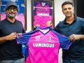 Rajasthan Royals Unveil New Jersey Ahead of IPL 2025, Pay Tribute to Cricket Legends (Watch Video) - Hindi News | Rajasthan Royals Unveil New Jersey Ahead of IPL 2025, Pay Tribute to Cricket Legends (Watch Video) | Latest cricket News at Lokmattimes.com