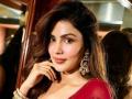 Rhea Chakraborty Gets Relief As Court Lifts Freeze on Bank Accounts in Sushant Singh Rajput Case - Hindi News | Rhea Chakraborty Gets Relief As Court Lifts Freeze on Bank Accounts in Sushant Singh Rajput Case | Latest entertainment News at Lokmattimes.com