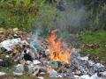 BMC bans garbage burning in the open to curb pollution - Hindi News | BMC bans garbage burning in the open to curb pollution | Latest maharashtra News at Lokmattimes.com