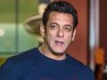 Salman Khan gets fresh threats from Bishnoi gang, security outside actor's home increased - Hindi News | Salman Khan gets fresh threats from Bishnoi gang, security outside actor's home increased | Latest entertainment News at Lokmattimes.com