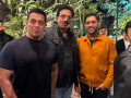 Salman Khan Birthday: MS Dhoni Attends Bollywood Superstar’s 60th Birthday Celebration at Panvel Farmhouse (VIDEO) - Hindi News | Salman Khan Birthday: MS Dhoni Attends Bollywood Superstar’s 60th Birthday Celebration at Panvel Farmhouse (VIDEO) | Latest cricket News at Lokmattimes.com