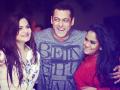 Salman Khan's sisters Alvira and Arpita test positive for COVID-19 - Hindi News | Salman Khan's sisters Alvira and Arpita test positive for COVID-19 | Latest entertainment News at Lokmattimes.com