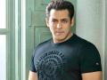Salman Khan expresses concern about Bollywood films not working in South, says 'Their films are doing so well here' - Hindi News | Salman Khan expresses concern about Bollywood films not working in South, says 'Their films are doing so well here' | Latest entertainment News at Lokmattimes.com