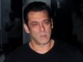 Salman Khan to provide monetary assistance to Bollywood's 25,000 daily wage workers - Hindi News | Salman Khan to provide monetary assistance to Bollywood's 25,000 daily wage workers | Latest entertainment News at Lokmattimes.com