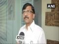 Two Shiv Sena MLAs beaten, kidnapped by BJP and taken to Gujarat, alleges Sanjay Raut - Hindi News | Two Shiv Sena MLAs beaten, kidnapped by BJP and taken to Gujarat, alleges Sanjay Raut | Latest maharashtra News at Lokmattimes.com
