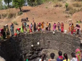 Watch: Women risk lives for water in Nashik's Peint village - Hindi News | Watch: Women risk lives for water in Nashik's Peint village | Latest maharashtra News at Lokmattimes.com