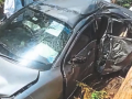Fatal car crash claims one life and leaves six injured in Nashik - Hindi News | Fatal car crash claims one life and leaves six injured in Nashik | Latest maharashtra News at Lokmattimes.com
