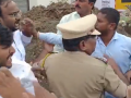 Watch: Clash erupts Between MLA Prashant Bamb and BRS workers over development project at Lasur station - Hindi News | Watch: Clash erupts Between MLA Prashant Bamb and BRS workers over development project at Lasur station | Latest maharashtra News at Lokmattimes.com
