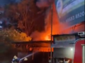 Pune: Massive fire engulfs garage and scrap dealer shop in Kondhwa - Hindi News | Pune: Massive fire engulfs garage and scrap dealer shop in Kondhwa | Latest maharashtra News at Lokmattimes.com