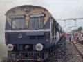 Watch: Fire breaks out in engine of Dahod-Anand Memu train near Gujarat's Dahod - Hindi News | Watch: Fire breaks out in engine of Dahod-Anand Memu train near Gujarat's Dahod | Latest national News at Lokmattimes.com