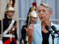French PM Elisabeth Borne resigns following political turmoil over immigration - Hindi News | French PM Elisabeth Borne resigns following political turmoil over immigration | Latest international News at Lokmattimes.com