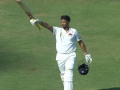 Sarfaraz Khan's Brother Musheer Khan Scores Maiden First-Class Century, Rescues Mumbai in Ranji Quarterfinals - Hindi News | Sarfaraz Khan's Brother Musheer Khan Scores Maiden First-Class Century, Rescues Mumbai in Ranji Quarterfinals | Latest cricket News at Lokmattimes.com