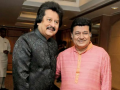 Pankaj Udhas Suffered From Pancreatic Cancer, Confirms Long-Time Friend and Singer Anup Jalota - Hindi News | Pankaj Udhas Suffered From Pancreatic Cancer, Confirms Long-Time Friend and Singer Anup Jalota | Latest entertainment News at Lokmattimes.com