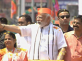 Lok Sabha Election 2024: PM Modi Holds Roadshow in Kerala’s Palakkad (Watch Video) - Hindi News | Lok Sabha Election 2024: PM Modi Holds Roadshow in Kerala’s Palakkad (Watch Video) | Latest national News at Lokmattimes.com