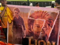 IPL 2024: MS Dhoni-Mahesh Babu Posters Steal the Show During SRH vs CSK Match (See Pics) - Hindi News | IPL 2024: MS Dhoni-Mahesh Babu Posters Steal the Show During SRH vs CSK Match (See Pics) | Latest social-viral News at Lokmattimes.com