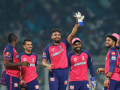 Why Did Avesh Khan Celebrate with Sanju Samson's Gloves After Dismissing Phil Salt in KKR vs RR IPL 2024 Match? - Hindi News | Why Did Avesh Khan Celebrate with Sanju Samson's Gloves After Dismissing Phil Salt in KKR vs RR IPL 2024 Match? | Latest cricket News at Lokmattimes.com